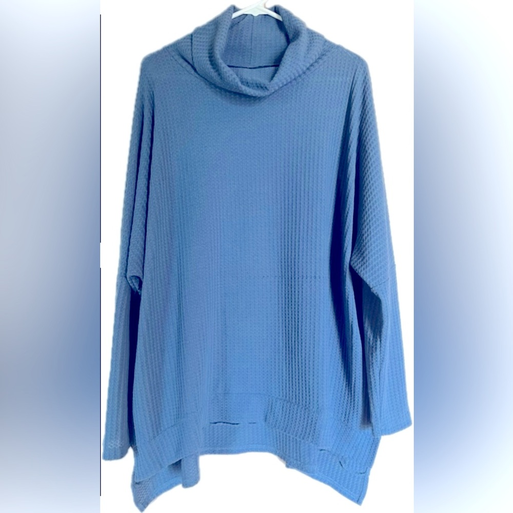 Relaxed Blue Cowl Neck long sleeve shirt with Asymmetrical Hem. Women’s size L